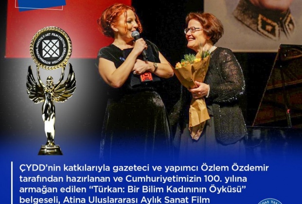 ozlem-ozdemir-receives-an-award-from-athens-for-he